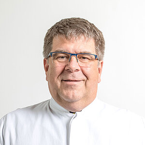 Dr. Fisahn